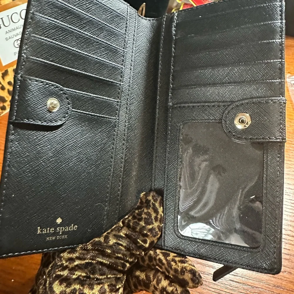 Kate Spade Laurel Way Gardenia Stacy Wallet - Picture 3 of 8